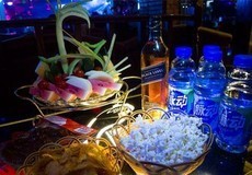 僅售19元,市場(chǎng)價(jià)210元的夢(mèng)工廠高美高演藝酒吧啤酒套組,無需提前預(yù)約,引領(lǐng)昆明本土娛樂風(fēng)范!_團(tuán)800昆明團(tuán)購(gòu)網(wǎng)站大全